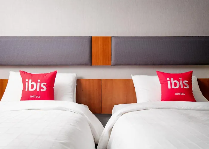Ibis Ambassador Myeongdong Hotel 3*