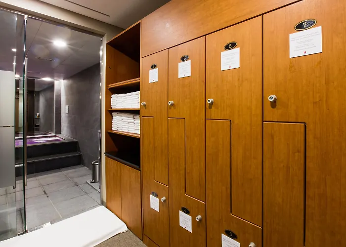 Ibis Ambassador Myeongdong 3*