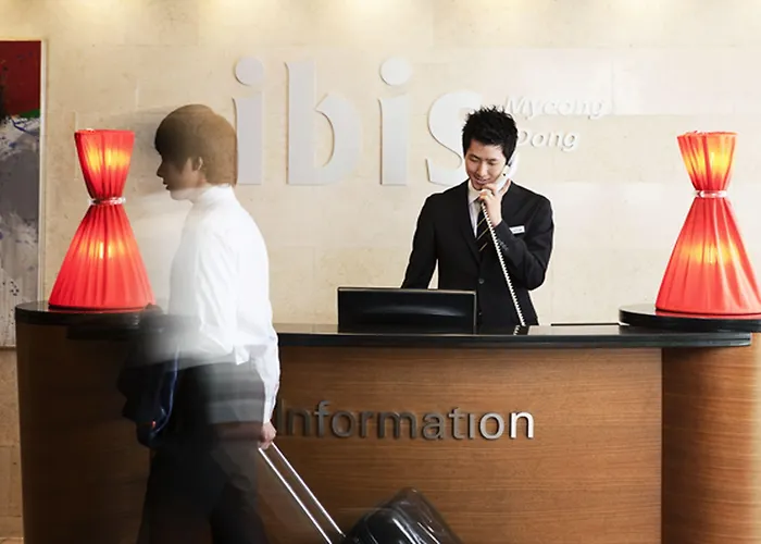 Ibis Ambassador Myeongdong 3*