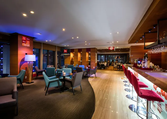 Ibis Ambassador Myeongdong Hotel 3*