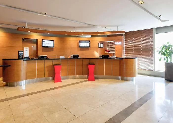 Ibis Ambassador Myeongdong Hotel 3*