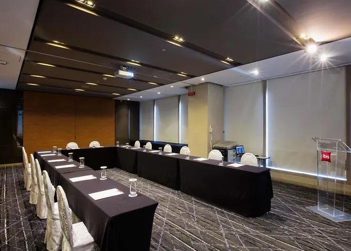 Ibis Ambassador Myeongdong 3*