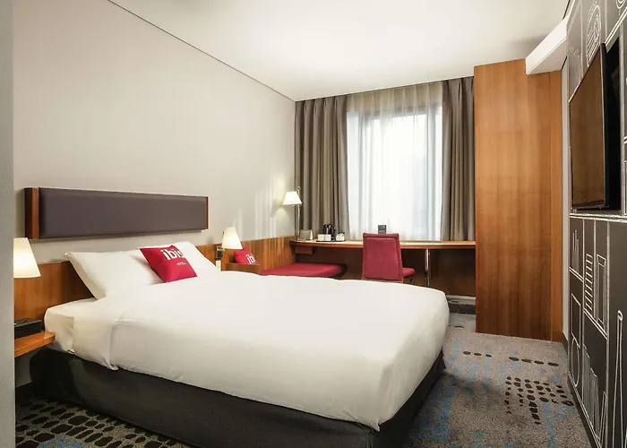 Hotel Ibis Ambassador Myeongdong 3*
