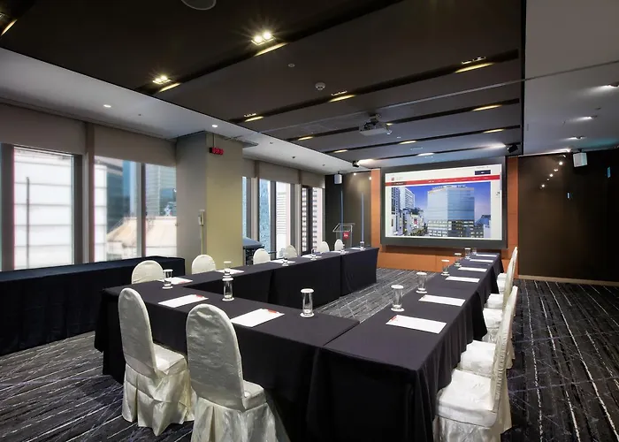 Ibis Ambassador Myeongdong 3*